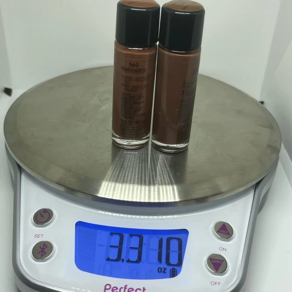 SHISEIDO Synchro Skin Radiant Lifting Foundation 540 MAHOGANY & 560 OBSIDIAN NEW